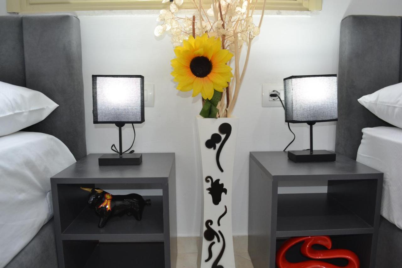Flowers & Green 2 Bedrooms Apartment & Box Garage Vlore Exterior photo